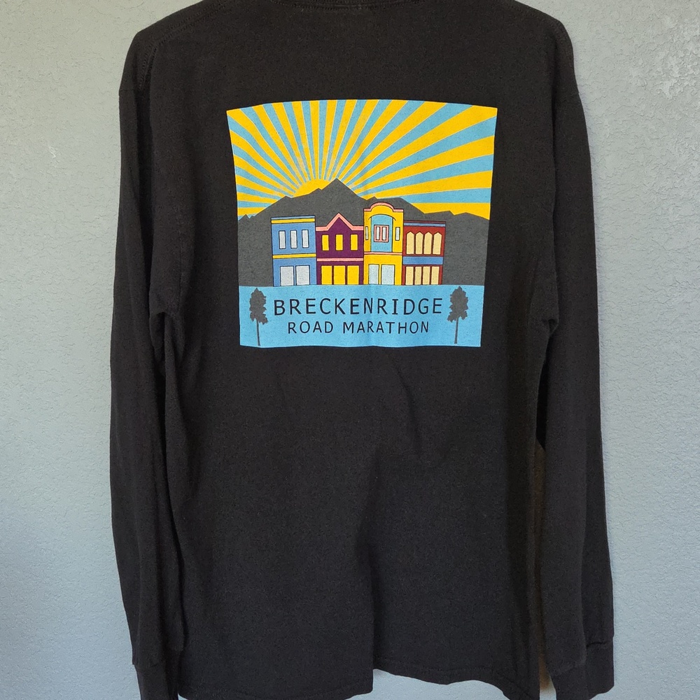 Black long-sleeved t-shirt graphics Breckenridge Road Marathon 100% cotton